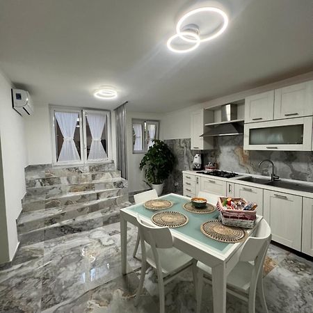 Che Casa Apartment Naples Luaran gambar